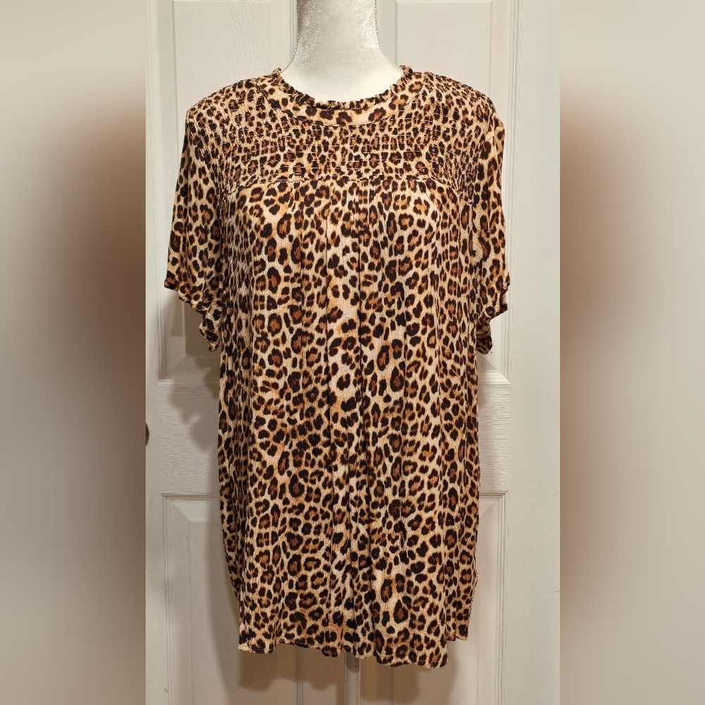 Torrid Leopard Print Short Sleeve Smocked Top Blouse